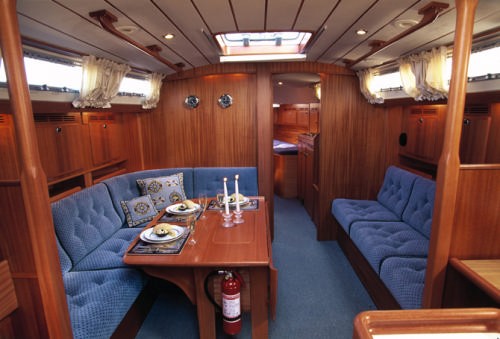 HR43 mahogany timbered saloon - photographer Peter Szamer © Hallberg-Rassy www.hallberg-rassy.se